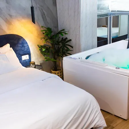 Szálloda Luxury By The Bubbles Jacuzzi