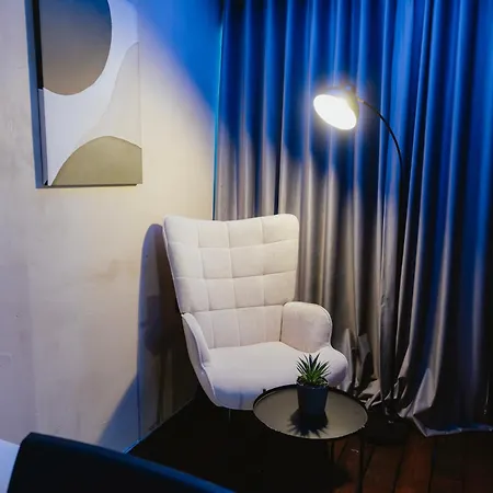 Luxury By The Bubbles Jacuzzi Hotel Tirana